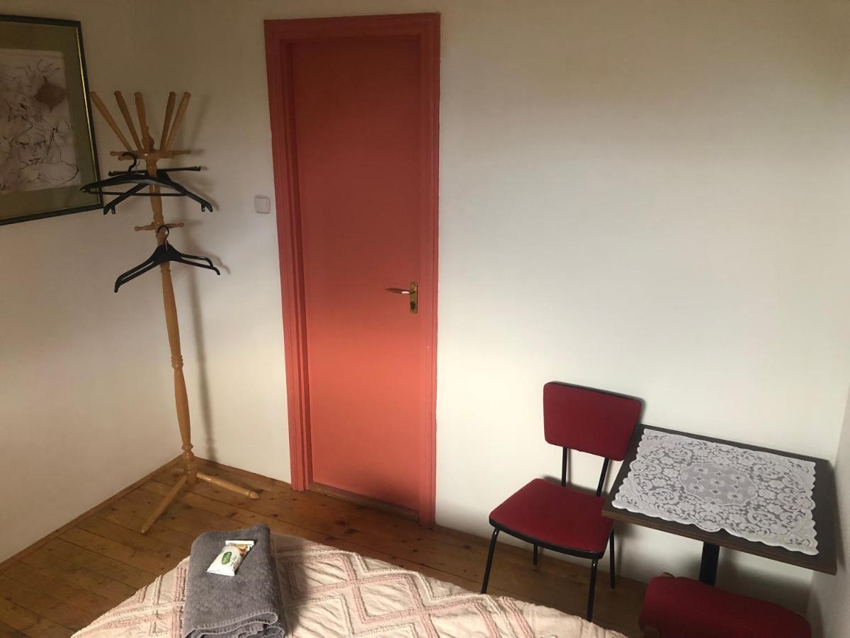 R&B Vendeghaz Apartment Balatonakarattya Bagian luar foto